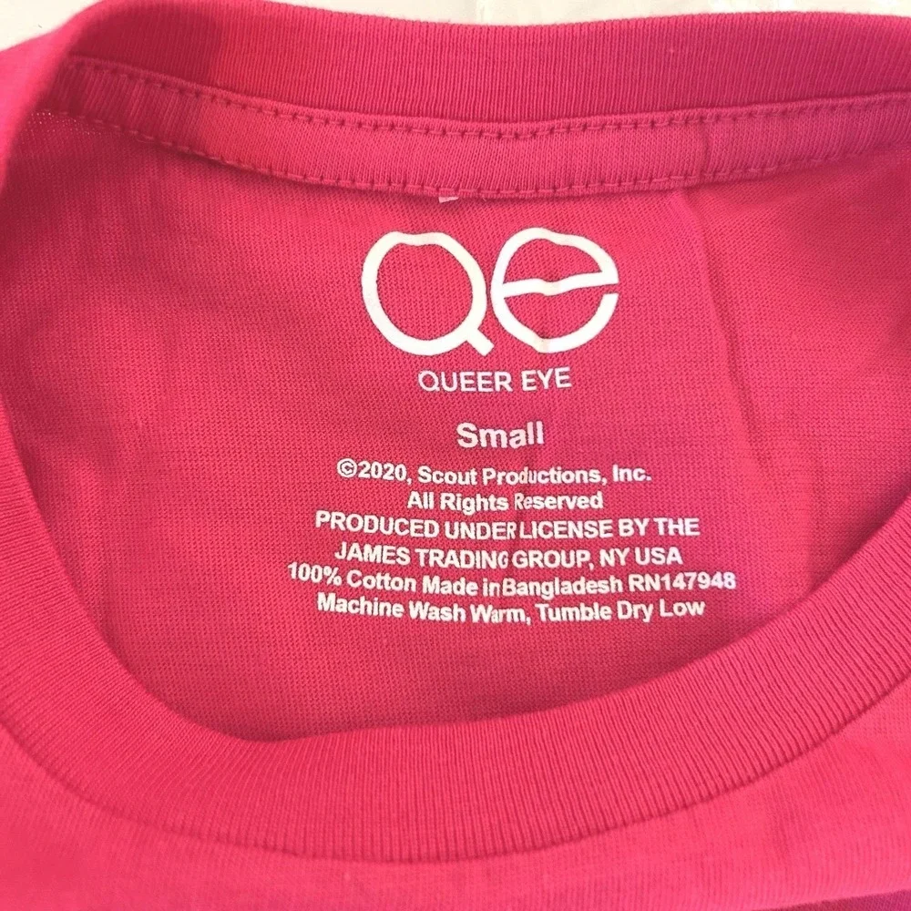 New W/Tags Queer Eye T-Shirt Pink Human Tee Rainbow Adult Unisex Sz.‎ L